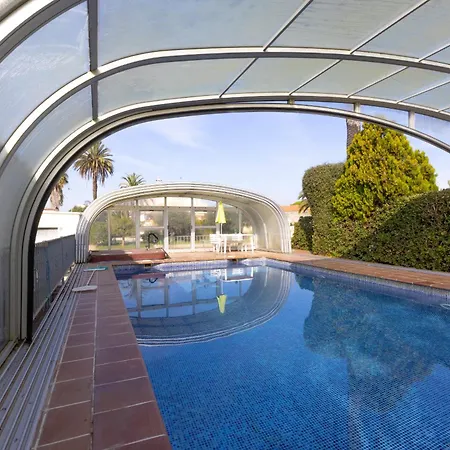 Welcs Falconera Con Piscina * Empuriabrava