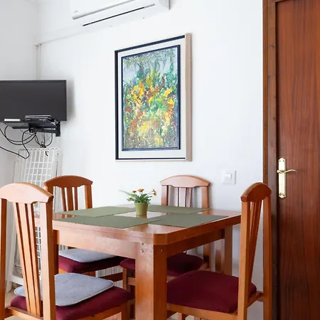 Apartman Welcs Falconera Con Piscina *