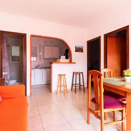 Apartman Welcs Falconera Con Piscina *