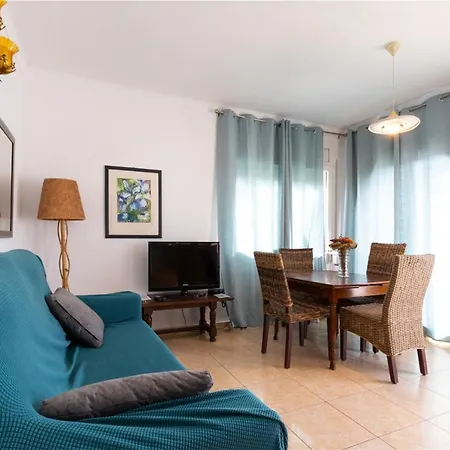 Welcs Falconera Con Piscina Apartman Empuriabrava