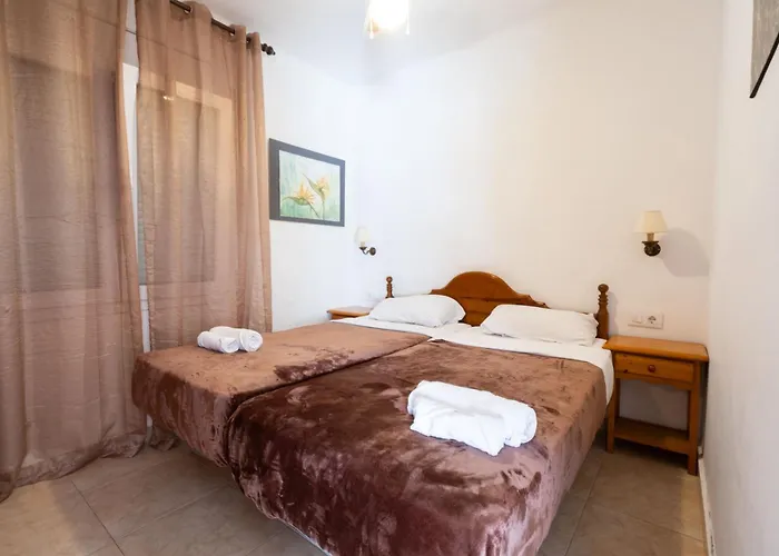 Appartamento Welcs Falconera Con Piscina Empuriabrava